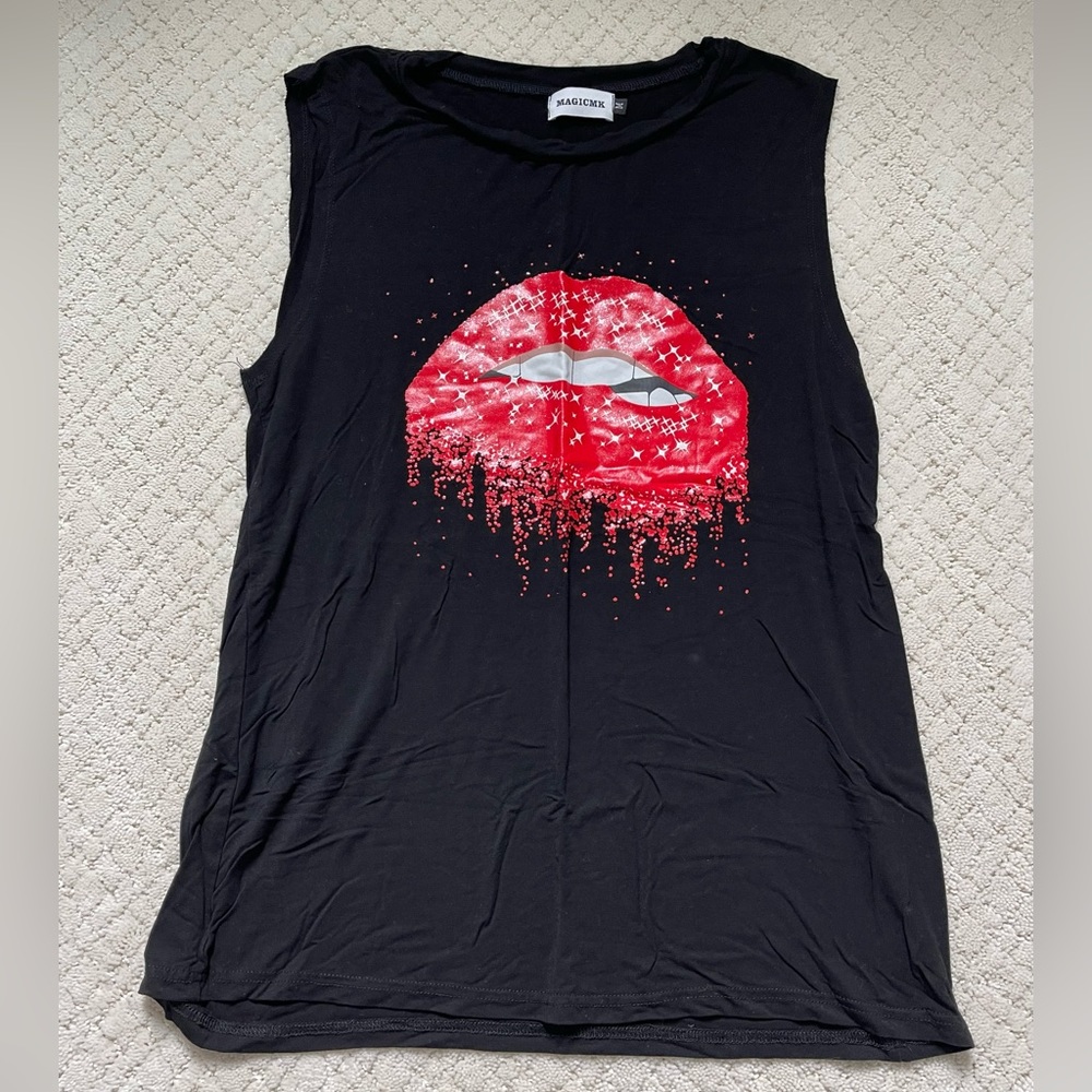 Sleeveless tank